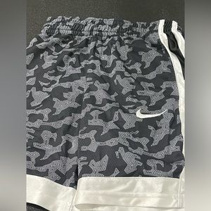 Nike fit shorts medium boys barely worn no ware. Camo print athletic shorts.